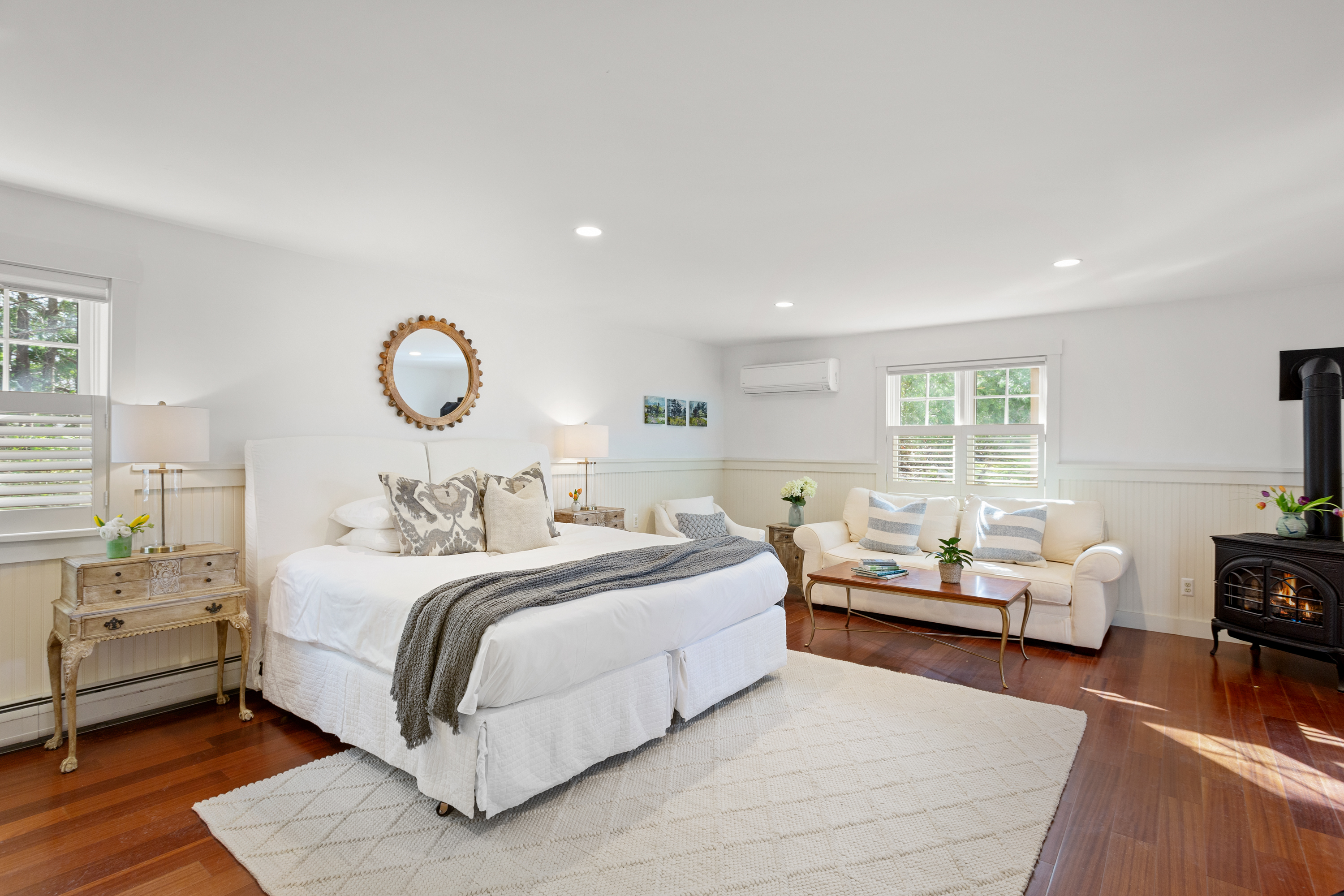 Maine Coast Bed and Breakfast Deluxe King Suite with Cozy Fireplace