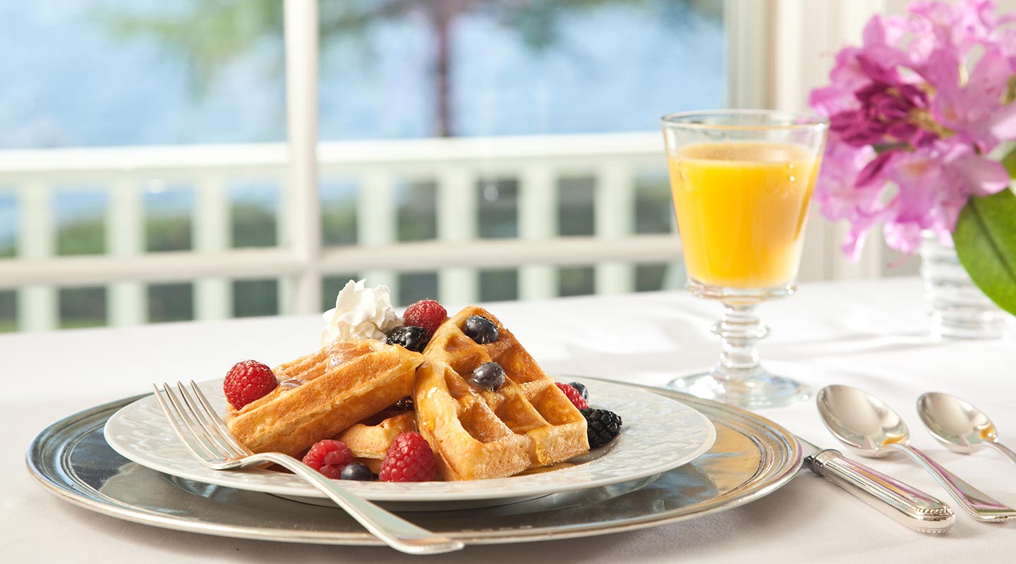 Enjoy homemade waffles at our boutique hotel near Camden, Maine 