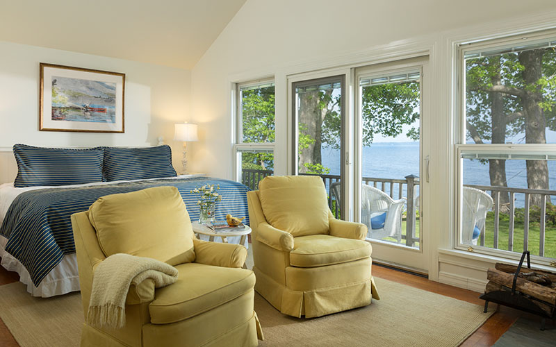 room with ocean views at Inn at Sunrise Point